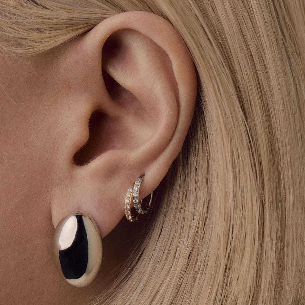 Pavé Huggie Hoops, 11mm