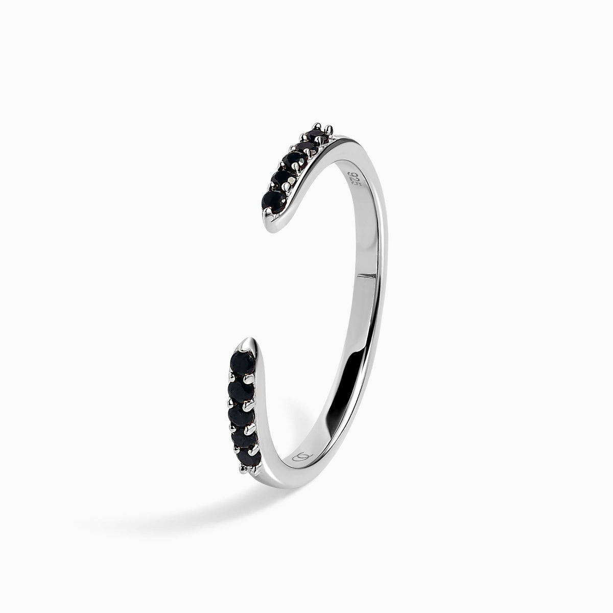 Black Spinel Ring - Twinkling Band