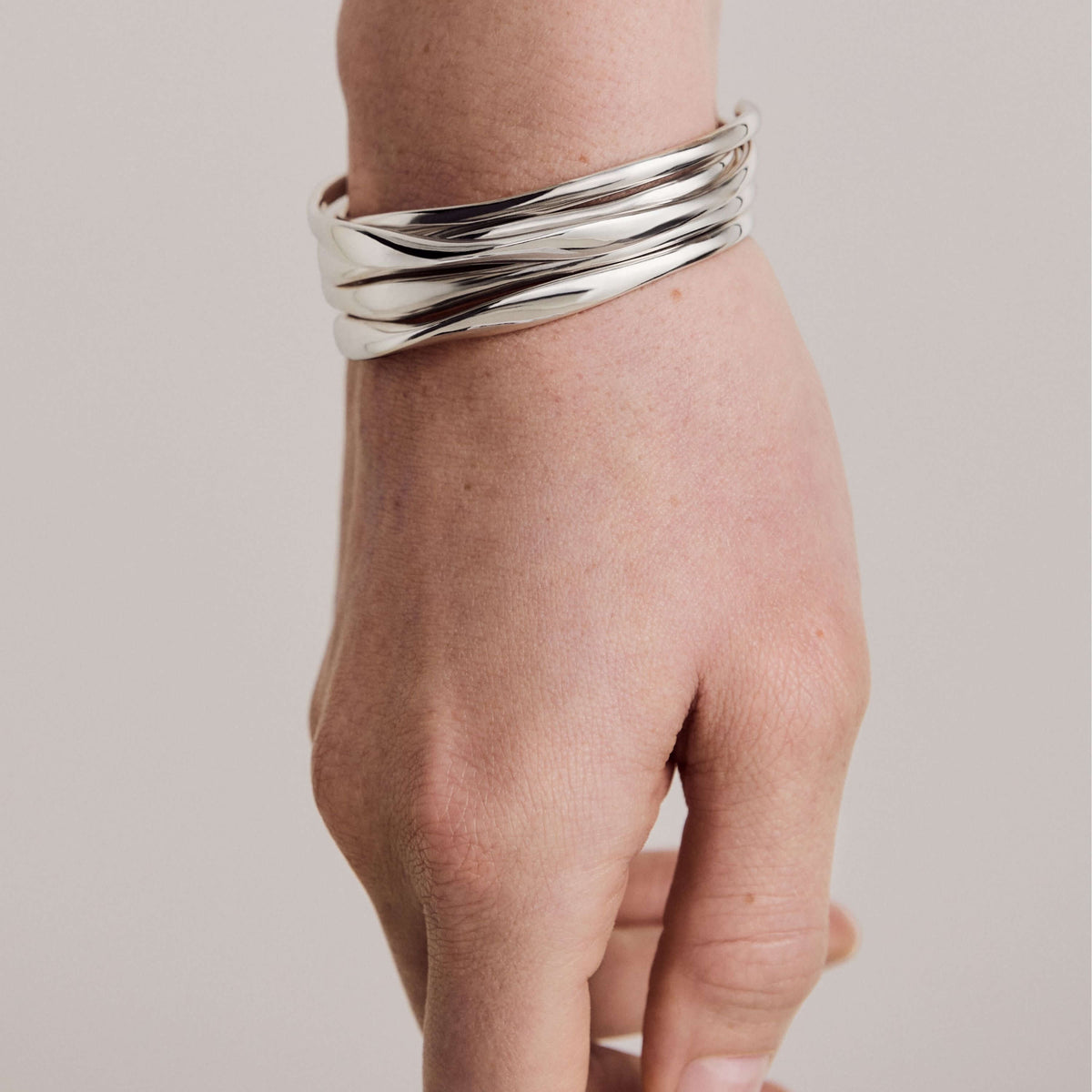 Möbius Fine Cuff