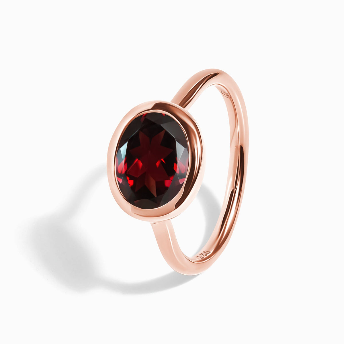 Garnet Ring - Skin-Touch