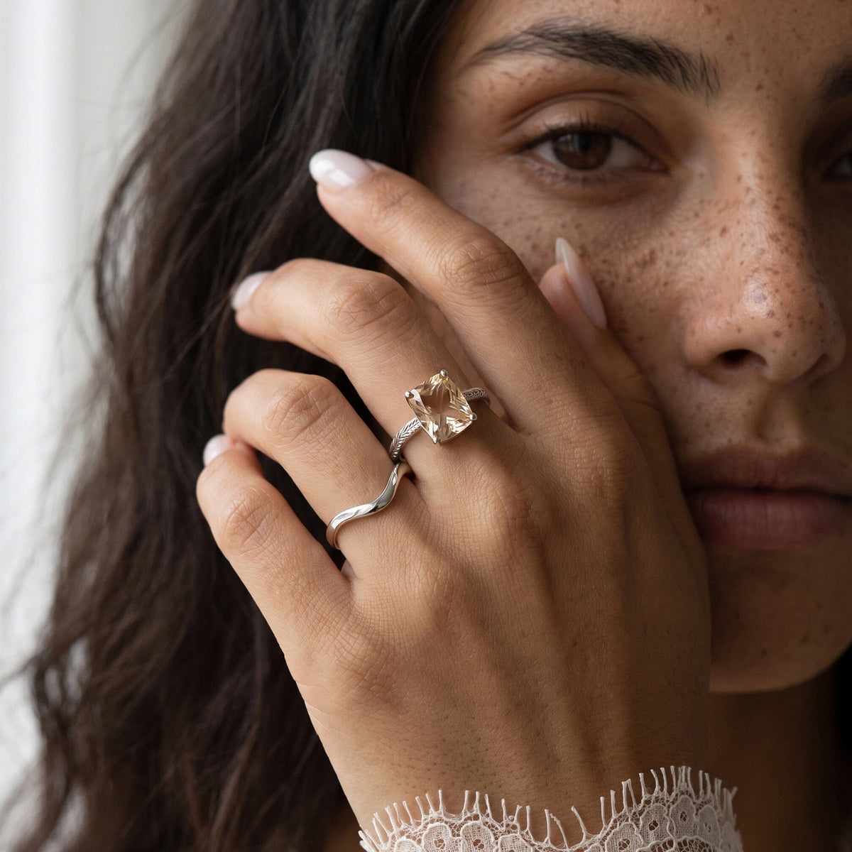 Champagne Quartz Ring - Glyptique