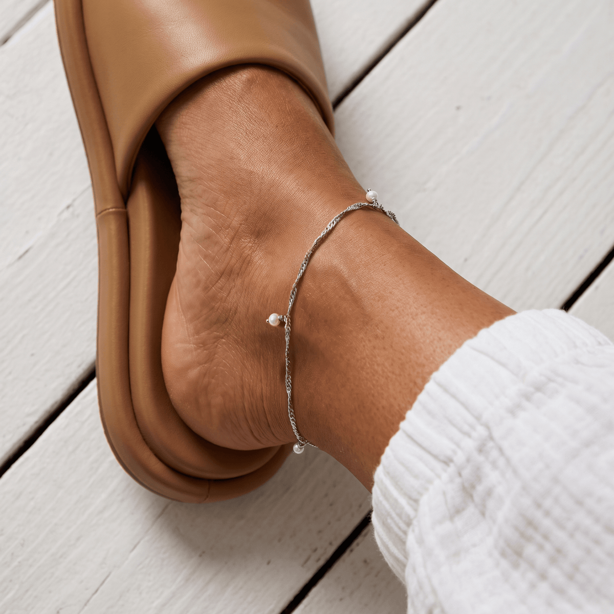 Pearl Anklet - Flowing