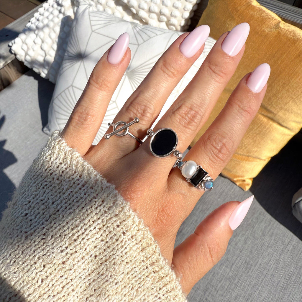 Black Onyx Mother of Pearl Fidget Ring - Spinning Enfolded