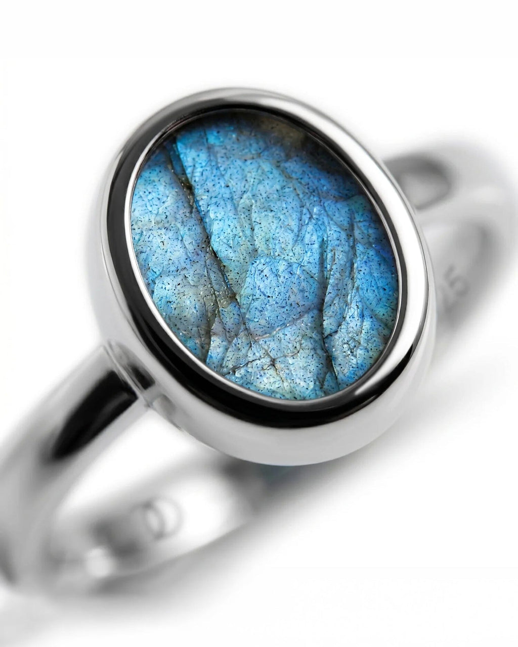 Labradorite Ring - Enfolded