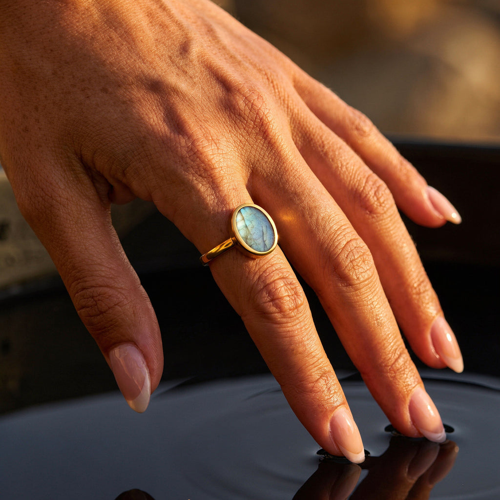 Labradorite Ring - Enfolded