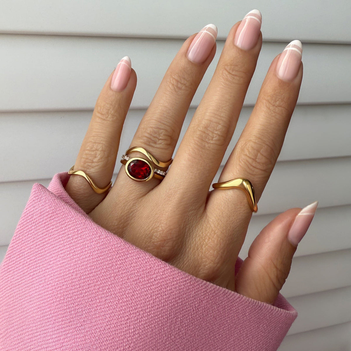 Garnet Ring - Skin-Touch