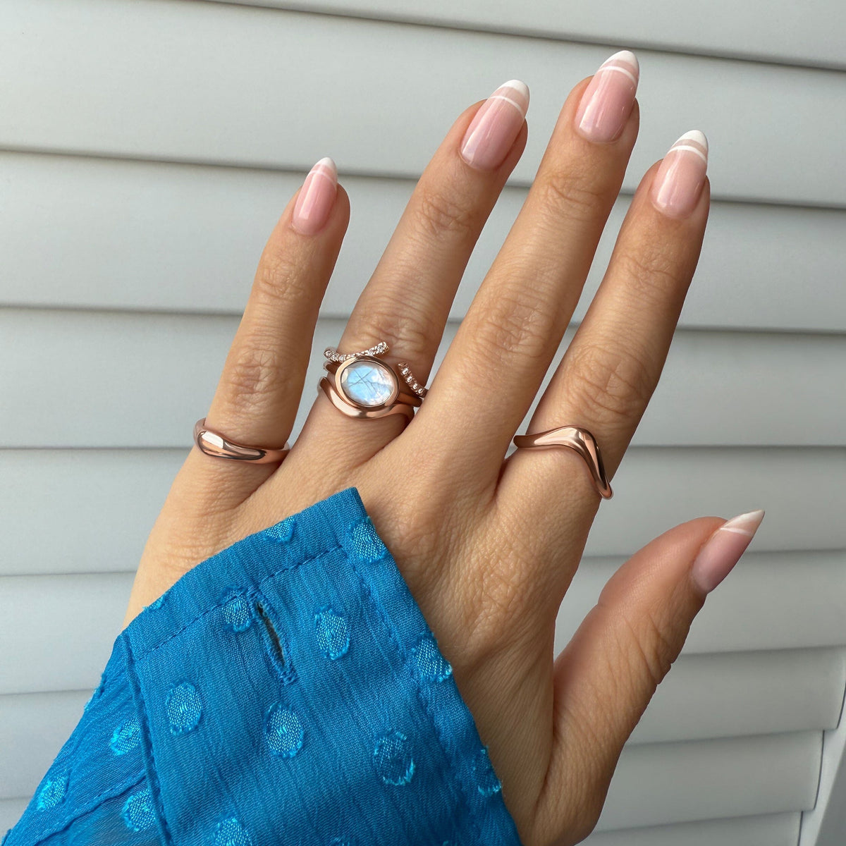 Moonstone Ring - Skin-Touch