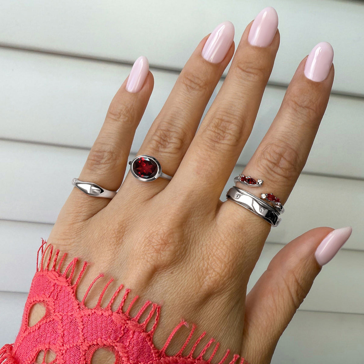 Garnet Ring - Skin-Touch