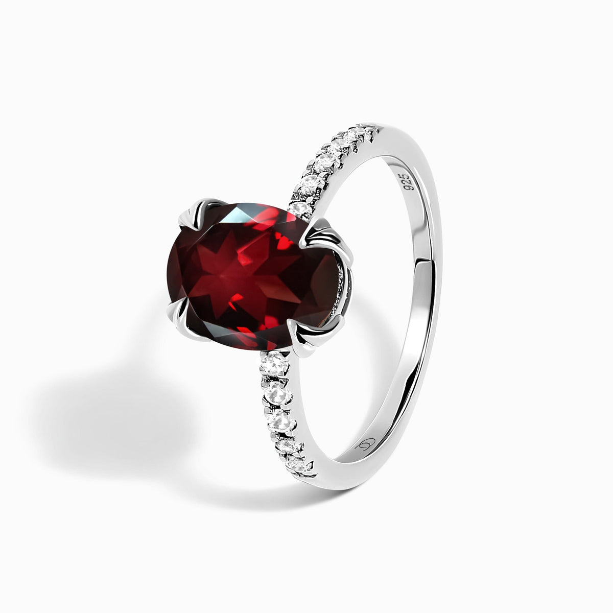 Garnet Ring - Harlow