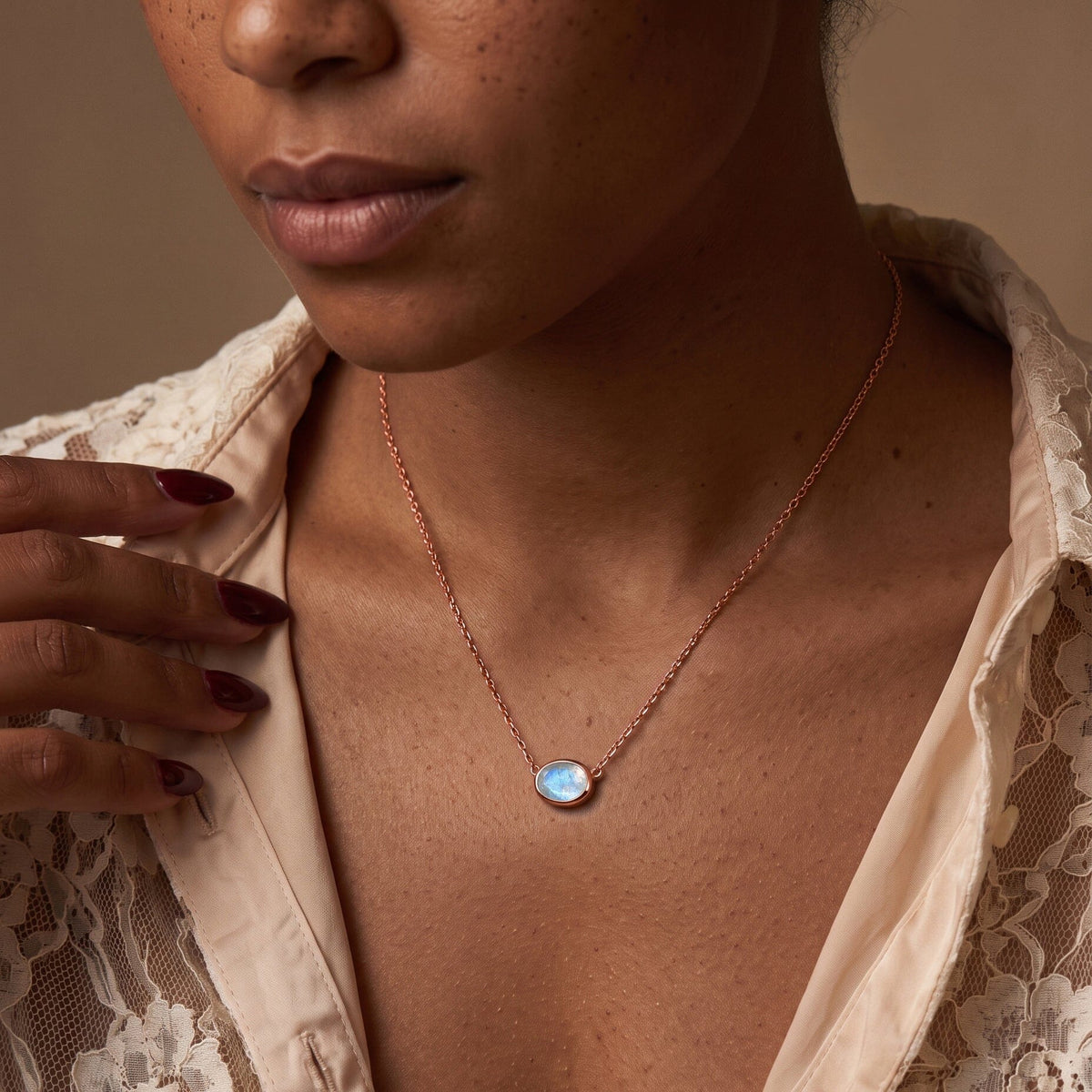 Moonstone Necklace - Skin-Touch