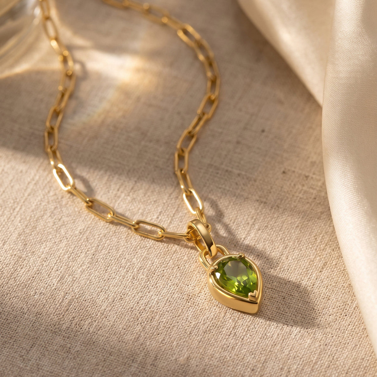 Peridot Talis Widelink Necklace - August Birthstone