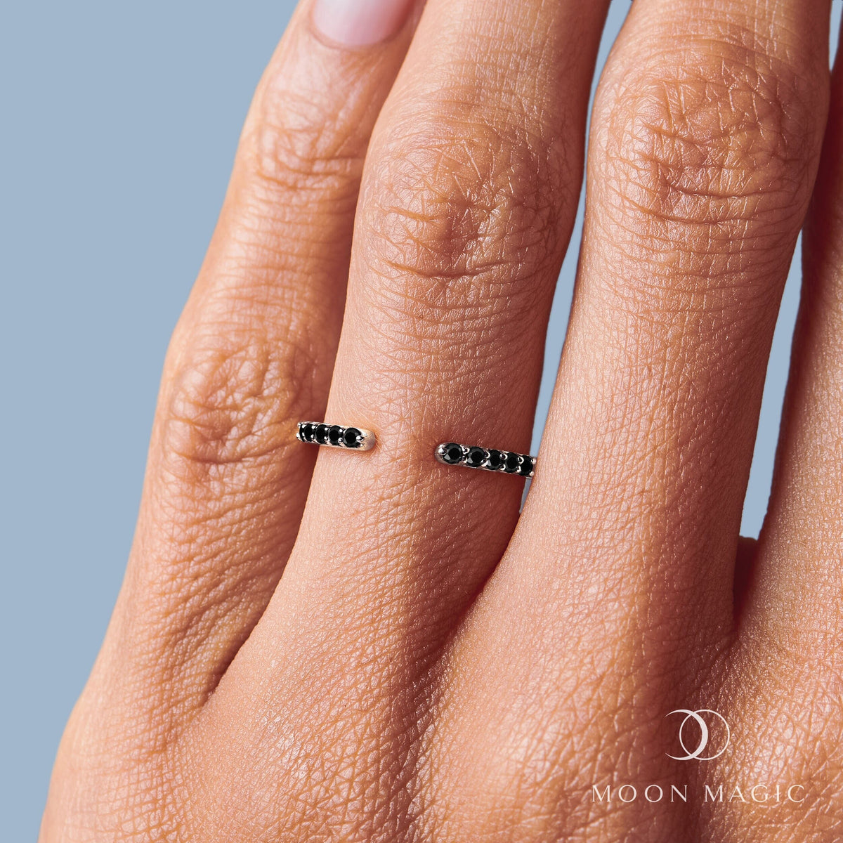Black Spinel Ring - Twinkling Band