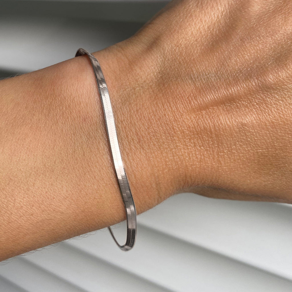 Plain Metal Wristlet - Herringbone Bracelet