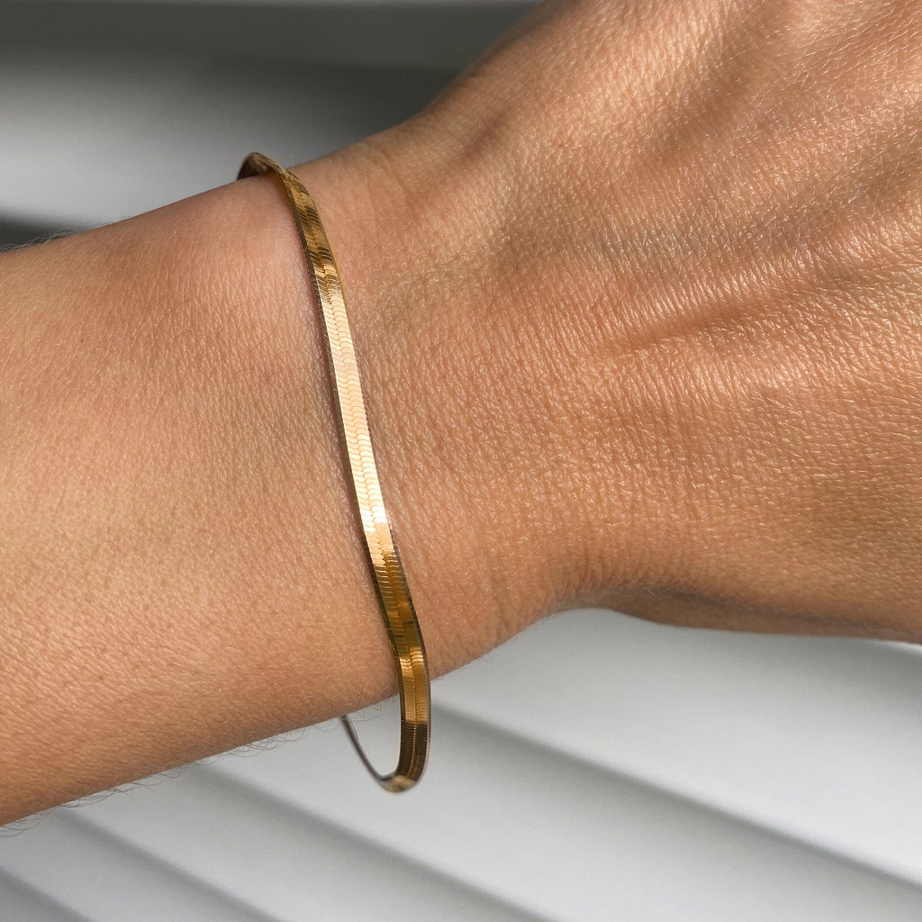 Plain Metal Wristlet - Herringbone Bracelet