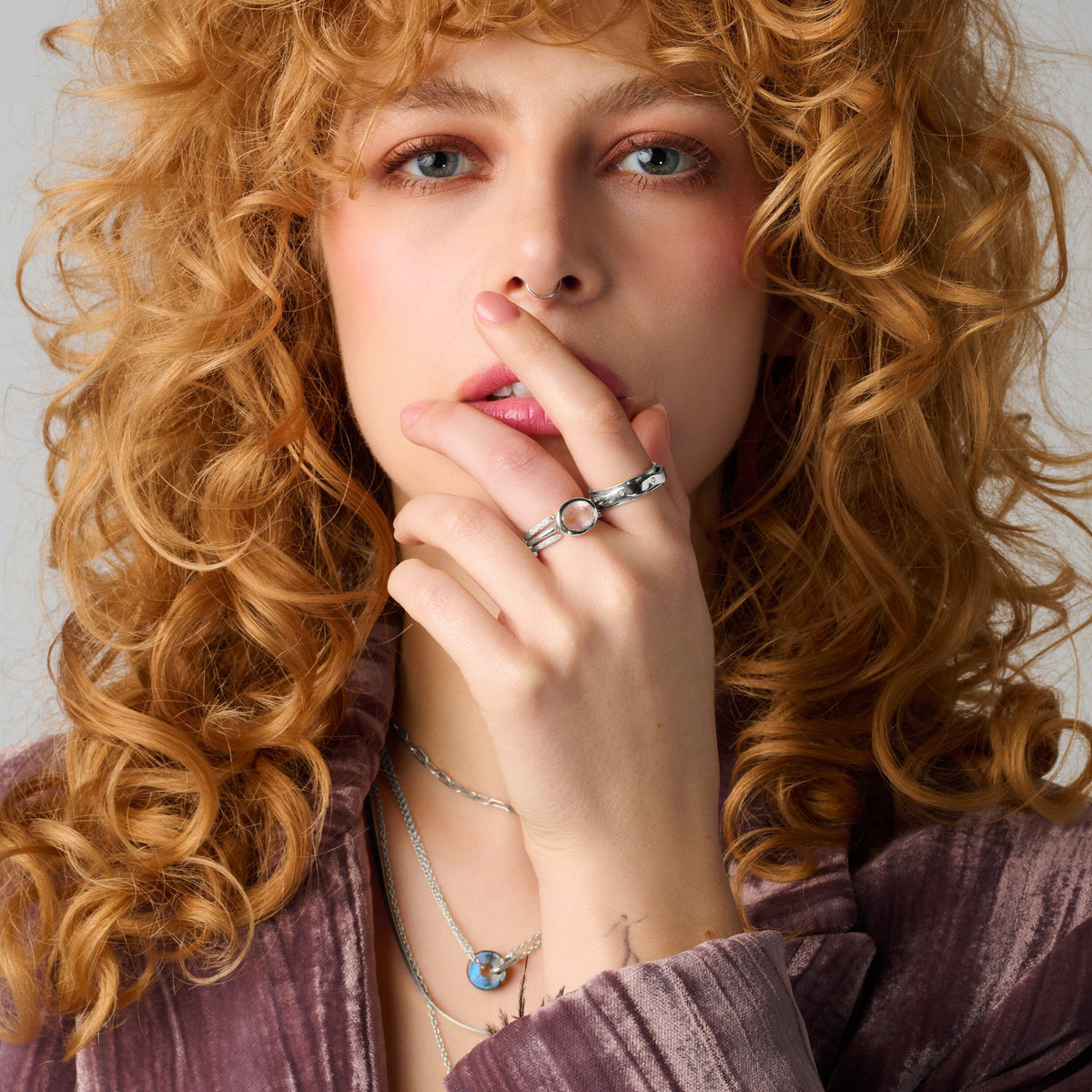 Rose Quartz Ring - Skin-Touch
