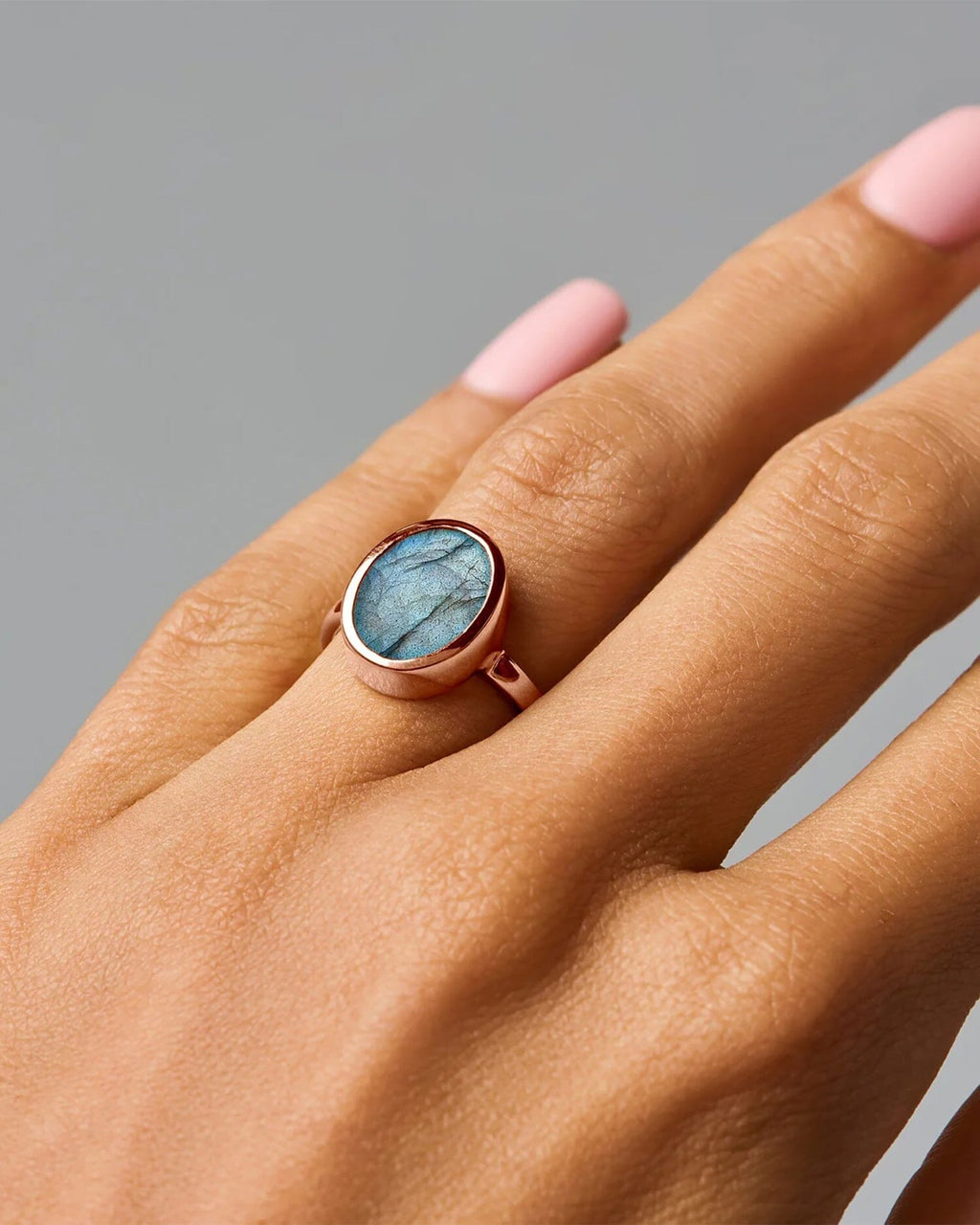 Labradorite Ring - Enfolded