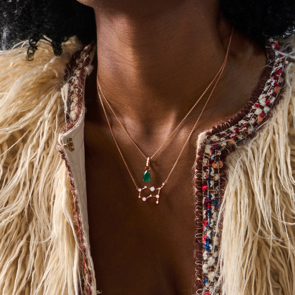 Green Onyx Necklace Sway - May Birthstone