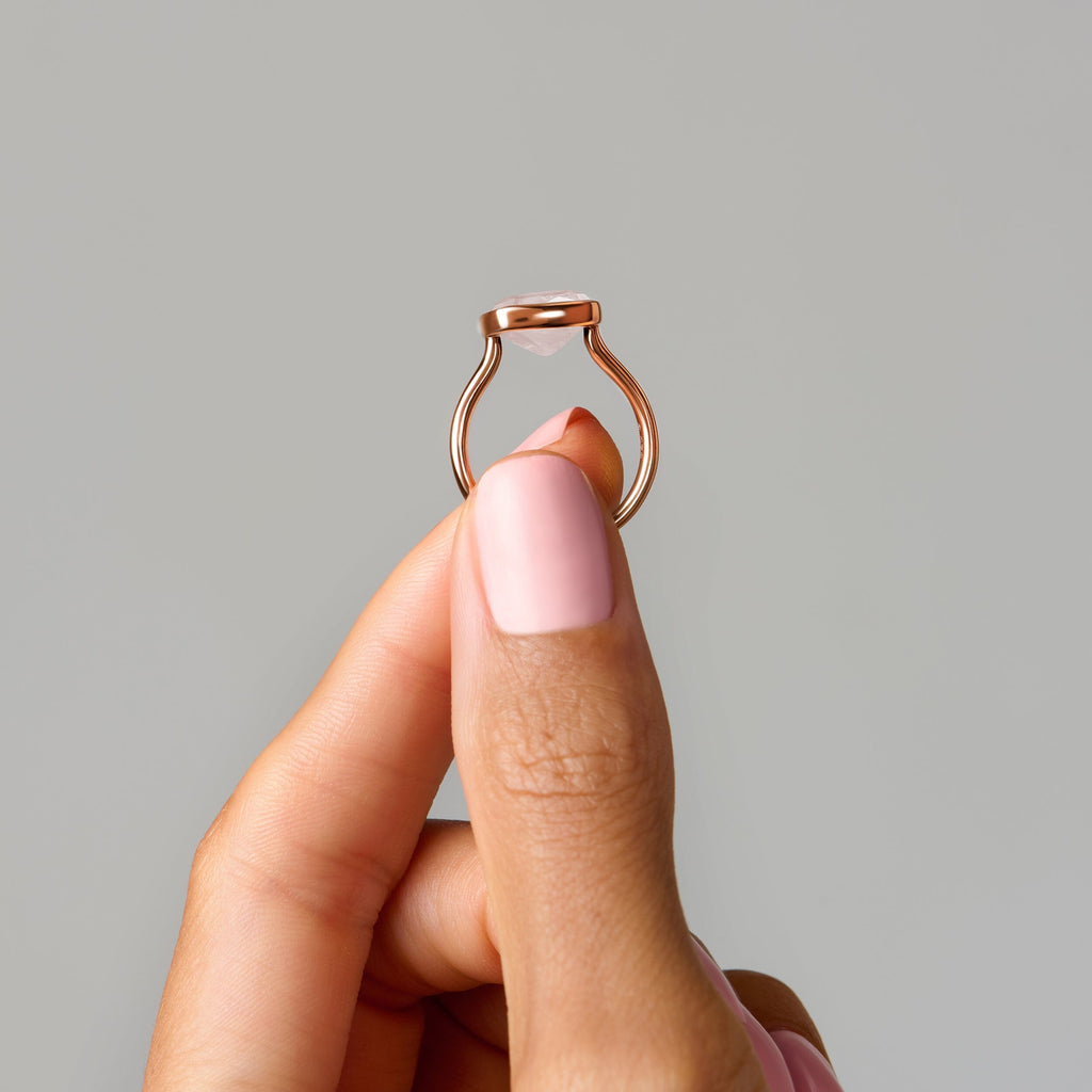 Rose Quartz Ring - Skin-Touch
