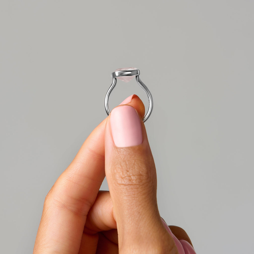 Rose Quartz Ring - Skin-Touch