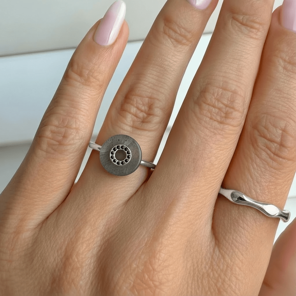 Labradorite Black Spinel Fidget Ring - Liora