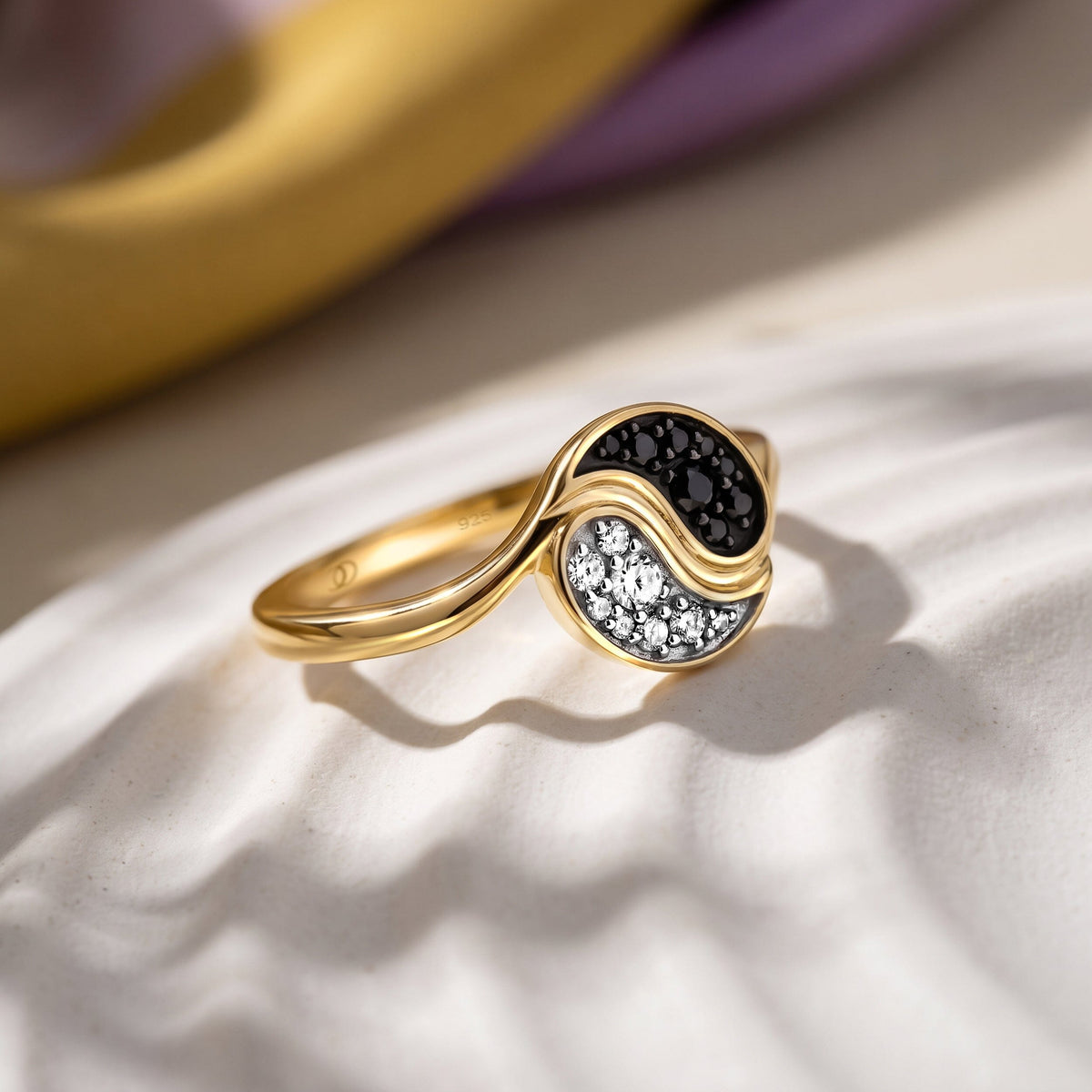 Black Spinel Lab Diamond Ring - Yin Yang