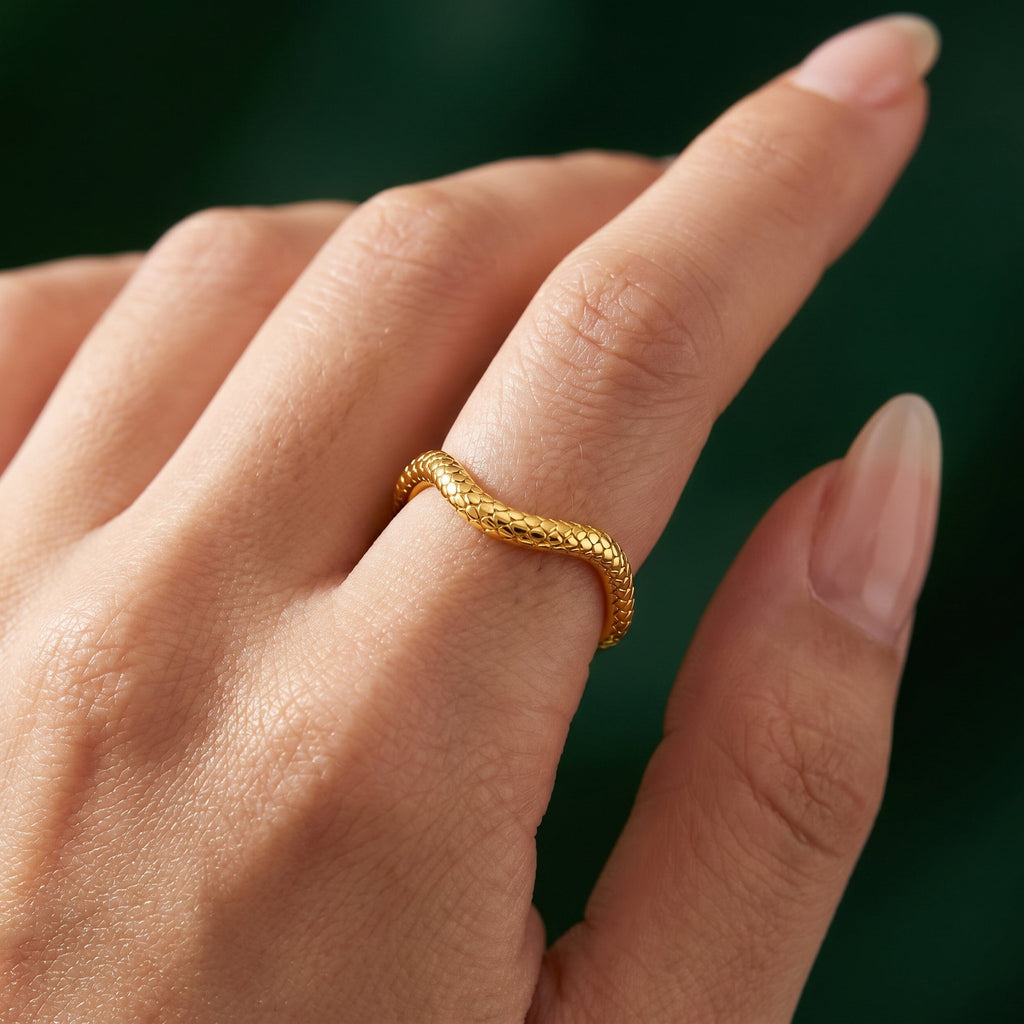 Ring Band - Serpent Waves
