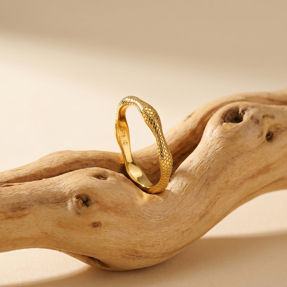 Ring Band - Serpent Magma