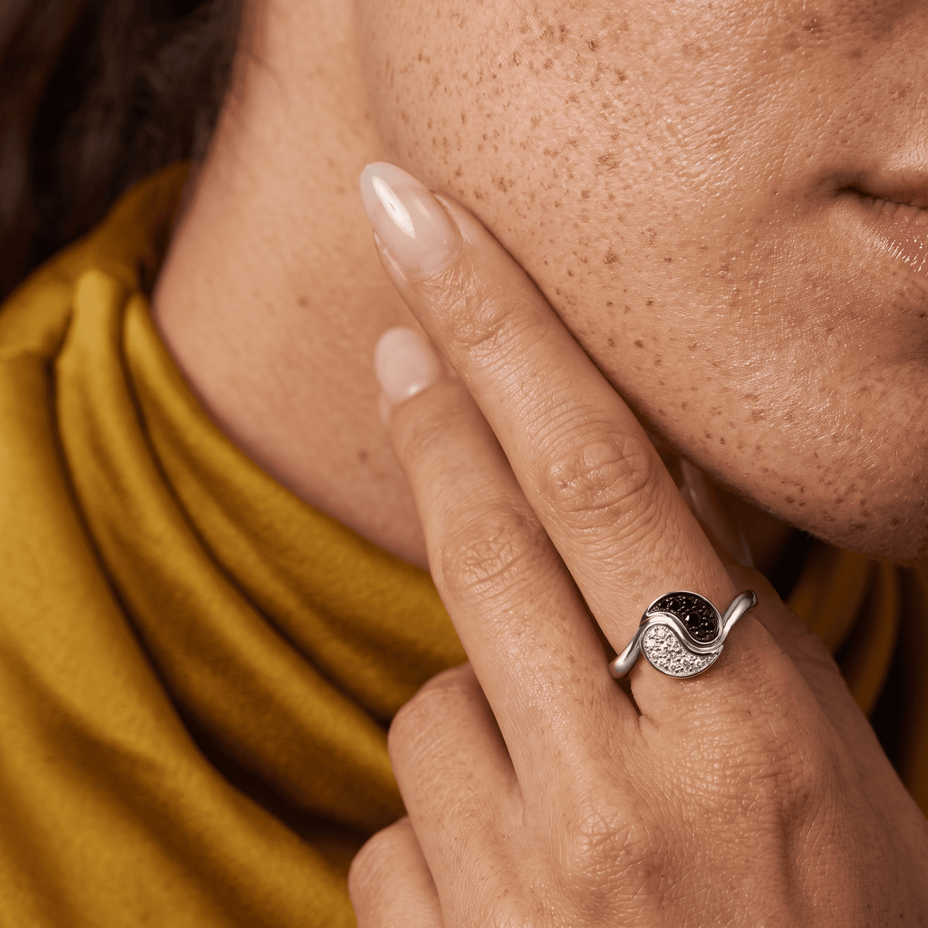 Black Spinel Lab Diamond Ring - Yin Yang