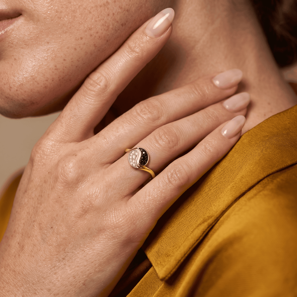 Black Spinel Lab Diamond Ring - Yin Yang